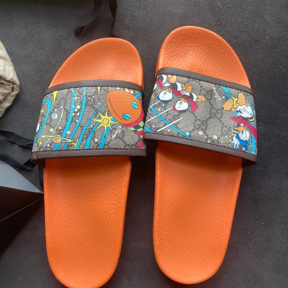 Gucci x Disney slides